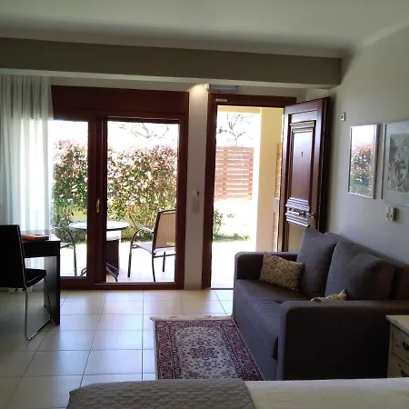 Adelais Apartment *
